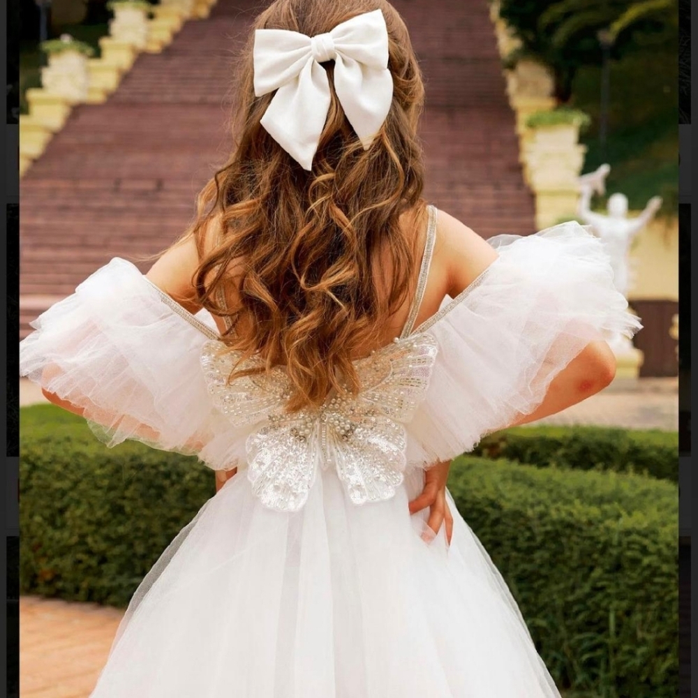 Dress - Picture 2 of 2